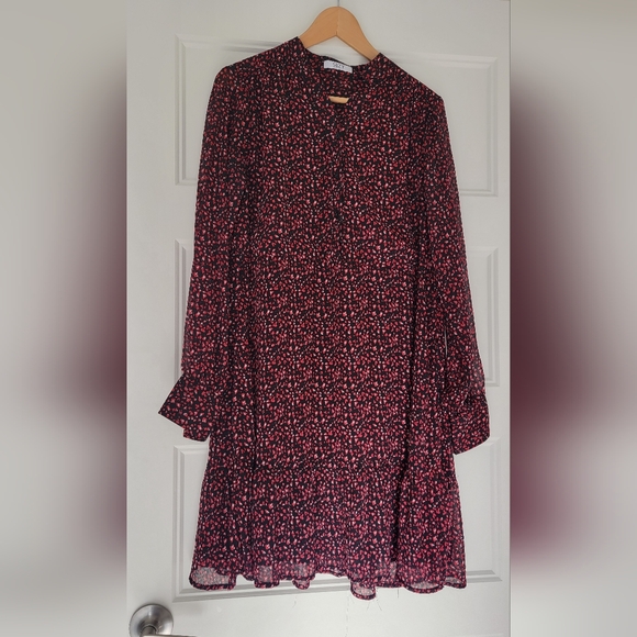 Dress - Picture 1 of 3